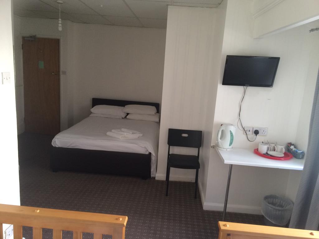 Lindal Hotel Harrow Bagian luar foto