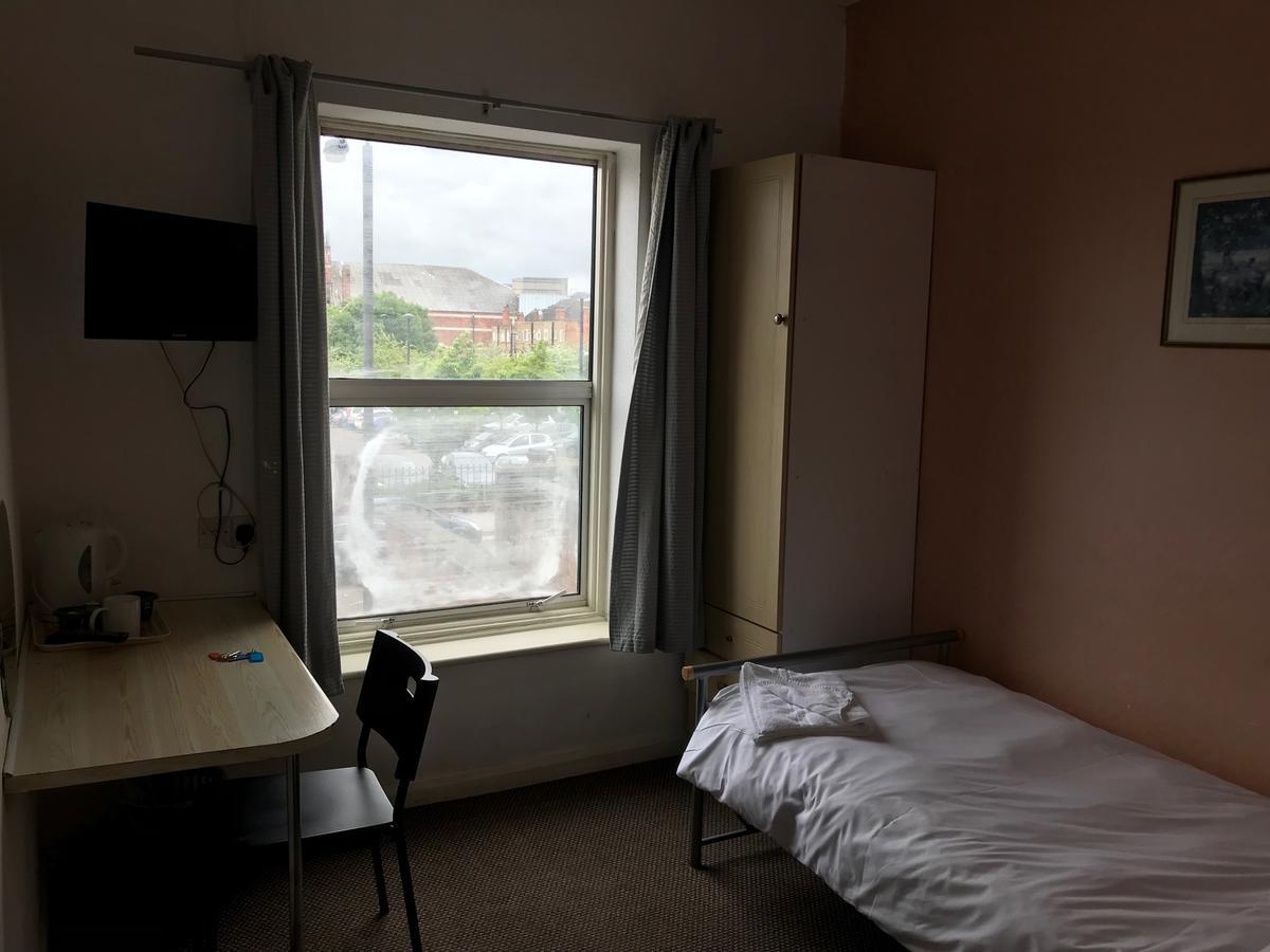 Lindal Hotel Harrow Bagian luar foto