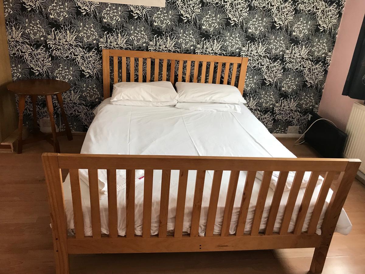 Lindal Hotel Harrow Bagian luar foto