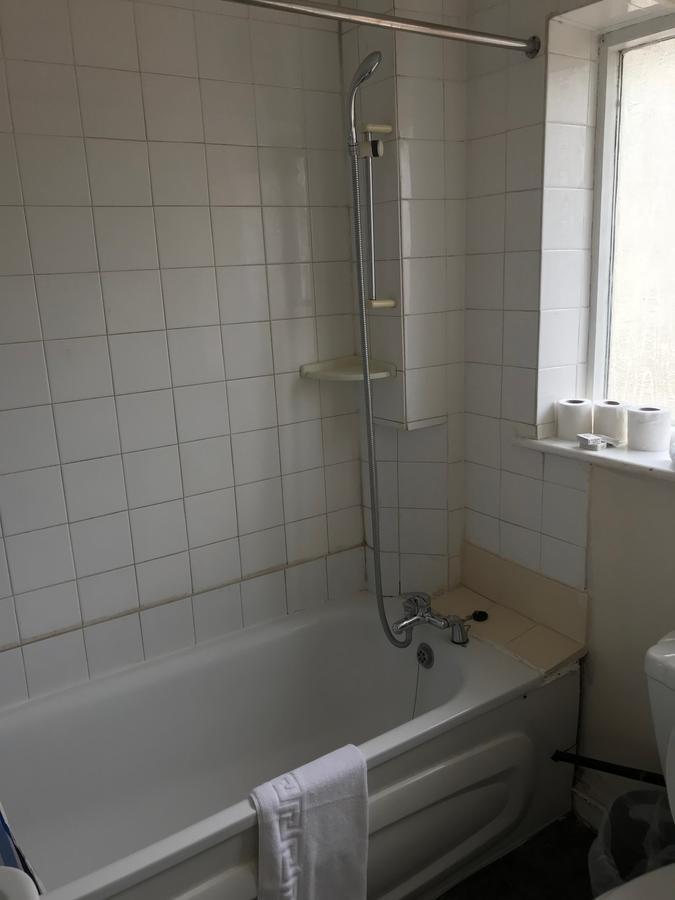 Lindal Hotel Harrow Bagian luar foto