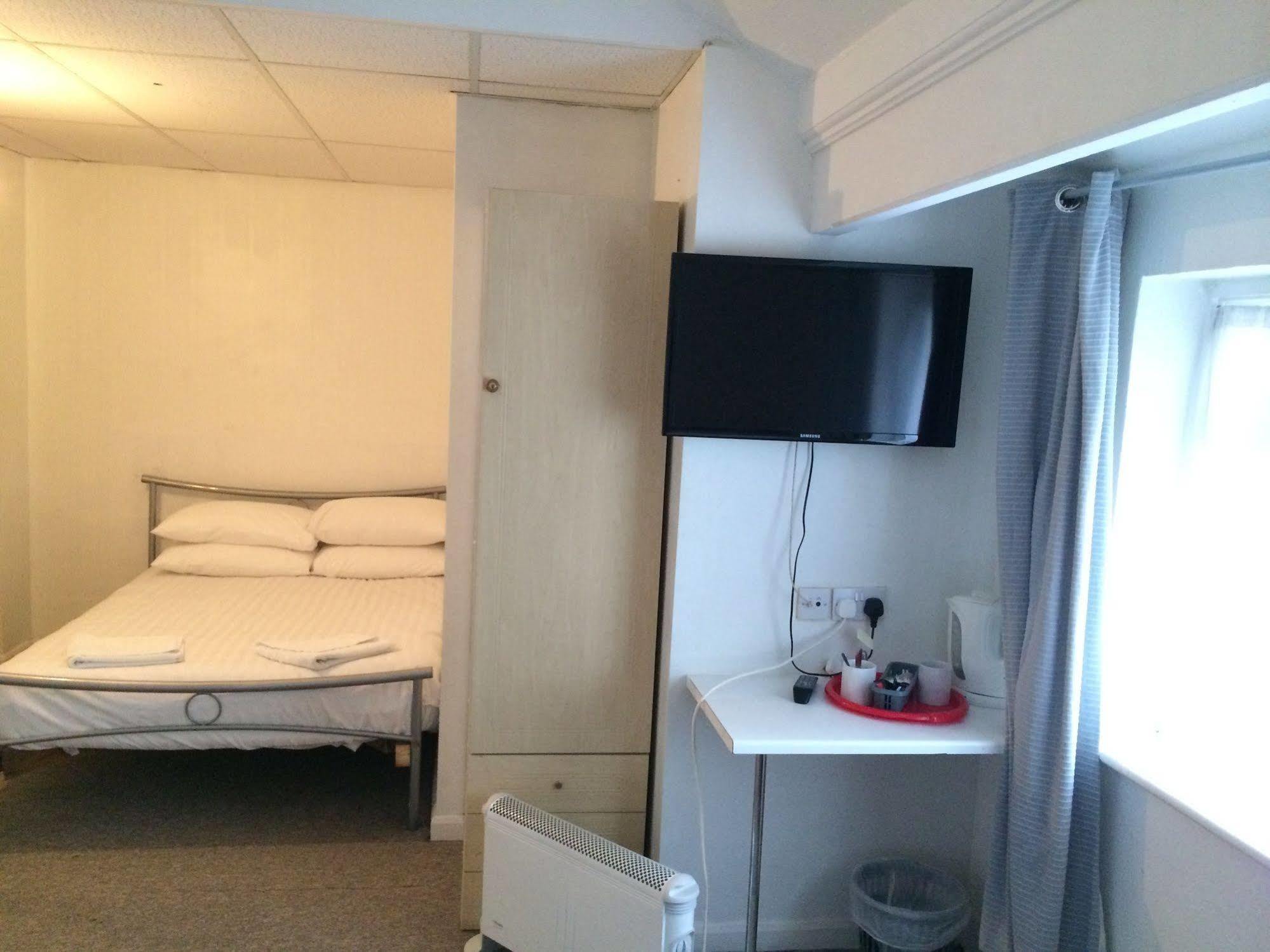 Lindal Hotel Harrow Bagian luar foto